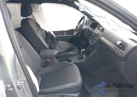 2023 Volkswagen Tiguan 2.0T Se R-Line Black из США, поврежденный, VIN 3VVCB7AX3PM058186